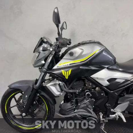 YAMAHA MT-03 300 ABS, Foto 16