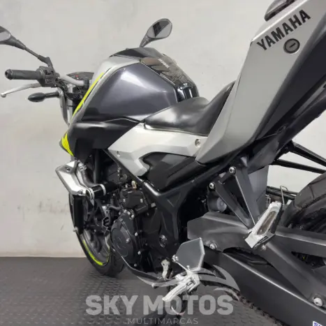 YAMAHA MT-03 300 ABS, Foto 18