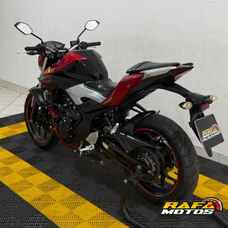 YAMAHA MT-03 300 ABS, Foto 5