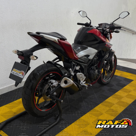 YAMAHA MT-03 300 ABS, Foto 6