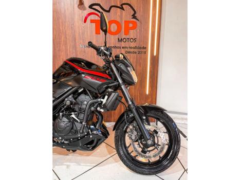 YAMAHA MT-03 300 ABS, Foto 2