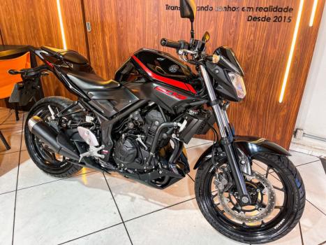 YAMAHA MT-03 300 ABS, Foto 3