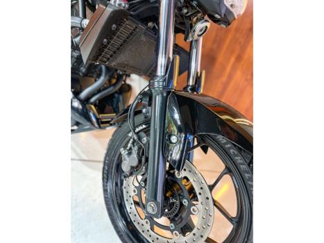 YAMAHA MT-03 300 ABS, Foto 6
