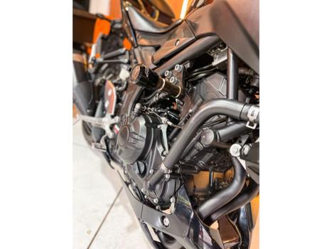 YAMAHA MT-03 300 ABS, Foto 8
