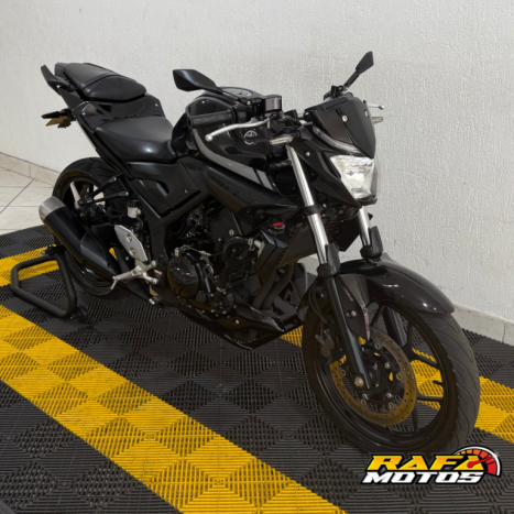 YAMAHA MT-03 300 ABS, Foto 4