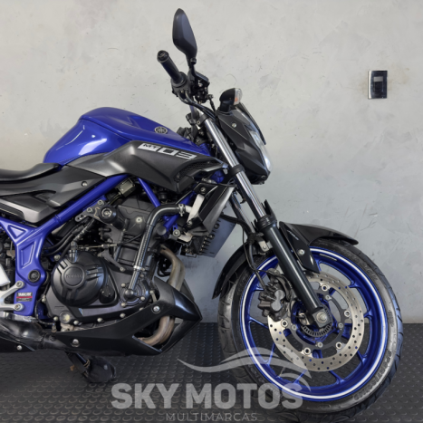 YAMAHA MT-03 300 ABS, Foto 2