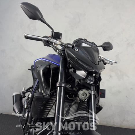 YAMAHA MT-03 300 ABS, Foto 7