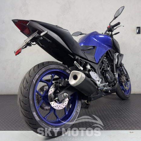 YAMAHA MT-03 300 ABS, Foto 9
