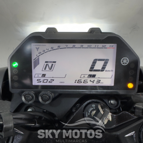 YAMAHA MT-03 300 ABS, Foto 12