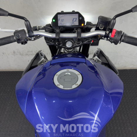 YAMAHA MT-03 300 ABS, Foto 13