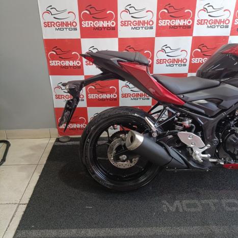 YAMAHA MT-03 300 ABS, Foto 7