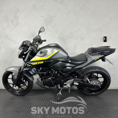 YAMAHA MT-03 300 ABS, Foto 5