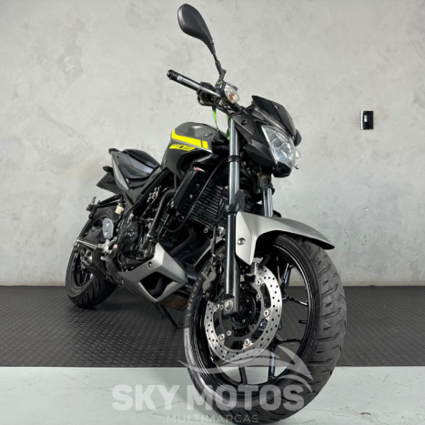 YAMAHA MT-03 300 ABS, Foto 7