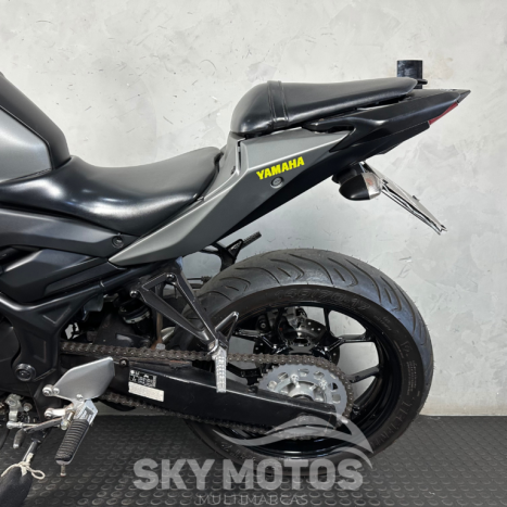 YAMAHA MT-03 300 ABS, Foto 17