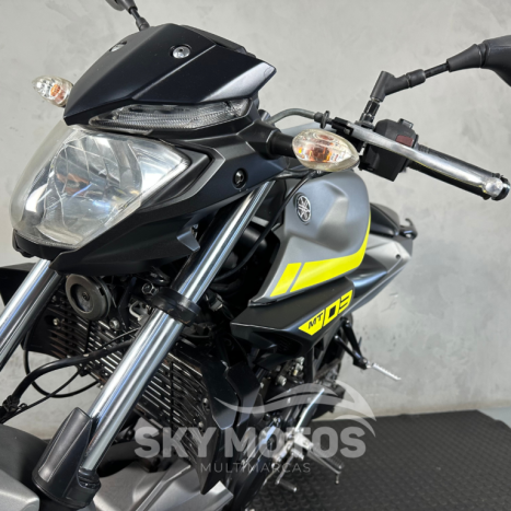 YAMAHA MT-03 300 ABS, Foto 20