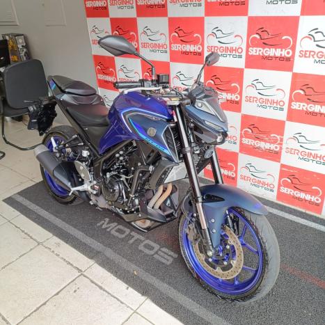 YAMAHA MT-03 300 ABS, Foto 4