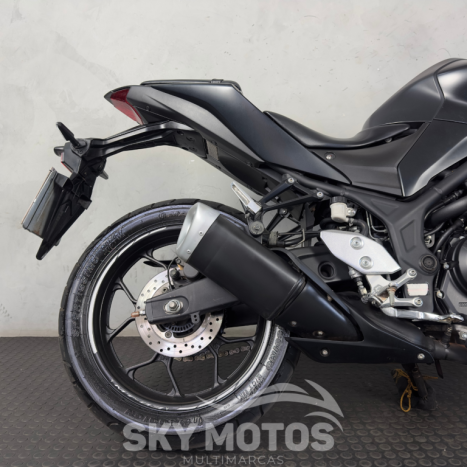 YAMAHA MT-03 300 ABS, Foto 2