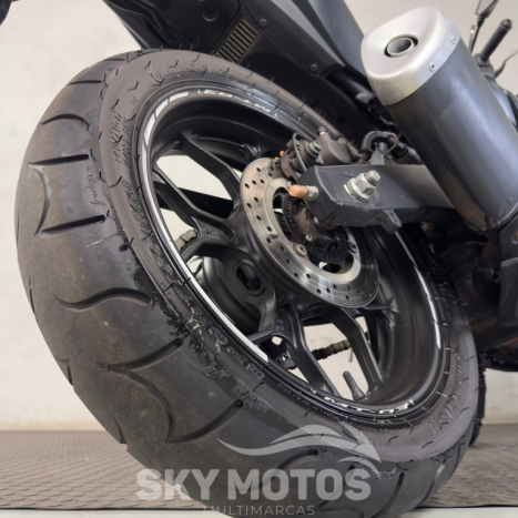 YAMAHA MT-03 300 ABS, Foto 9