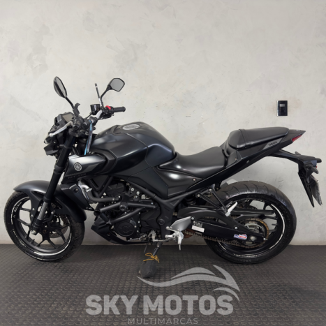 YAMAHA MT-03 300 ABS, Foto 11