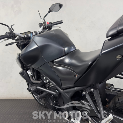 YAMAHA MT-03 300 ABS, Foto 18