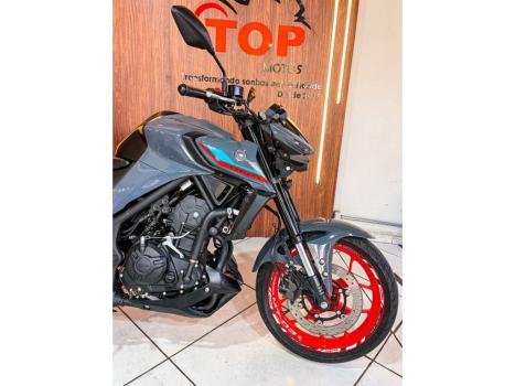 YAMAHA MT-03 300 ABS, Foto 2