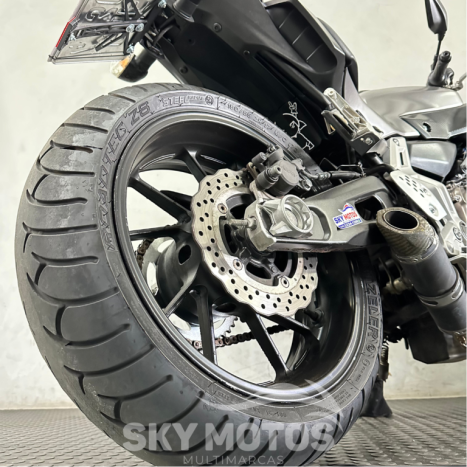 YAMAHA MT-07 700 , Foto 9