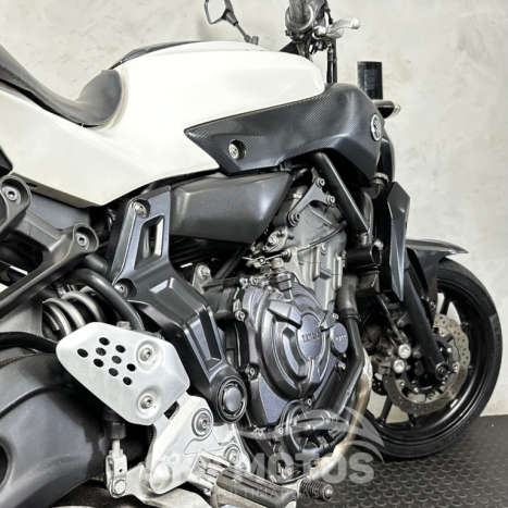 YAMAHA MT-07 700 , Foto 7