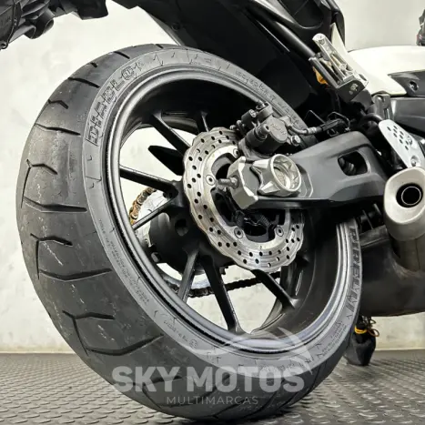 YAMAHA MT-07 700 , Foto 10