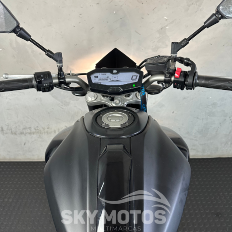 YAMAHA MT-07 700 , Foto 10