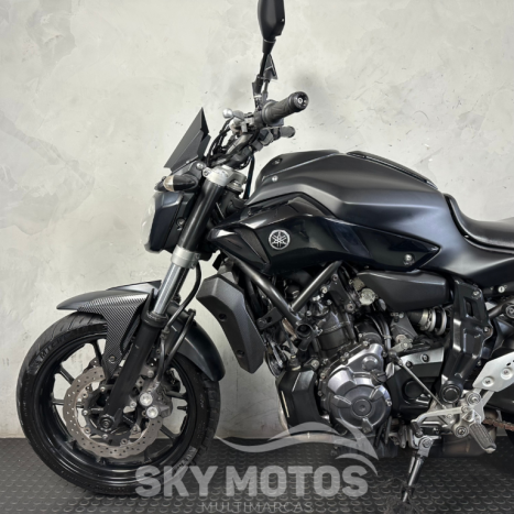 YAMAHA MT-07 700 , Foto 12