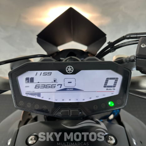 YAMAHA MT-07 700 , Foto 20