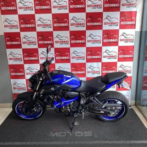 YAMAHA MT-07 700 ABS, Foto 9