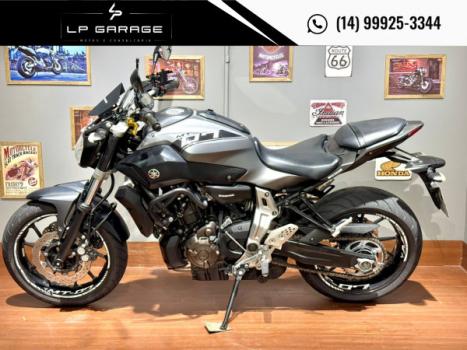 YAMAHA MT-07 700 ABS, Foto 15