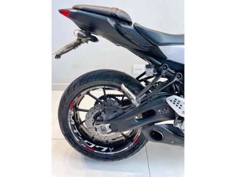 YAMAHA MT-07 700 ABS, Foto 9