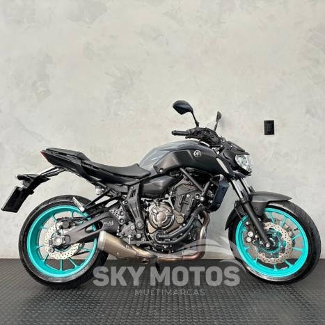 YAMAHA MT-07 700 ABS, Foto 1