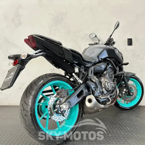 YAMAHA MT-07 700 ABS, Foto 10