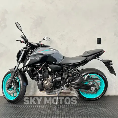 YAMAHA MT-07 700 ABS, Foto 14