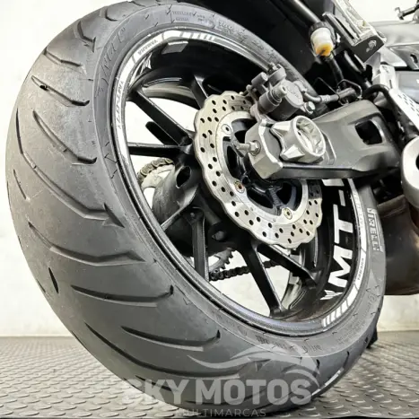 YAMAHA MT-07 700 ABS, Foto 6