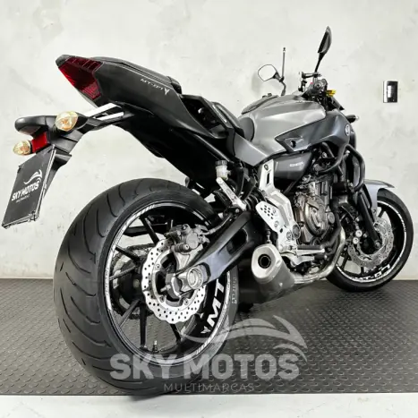 YAMAHA MT-07 700 ABS, Foto 13