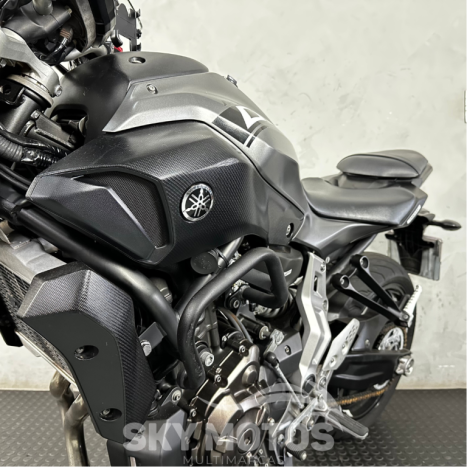 YAMAHA MT-07 700 ABS, Foto 15