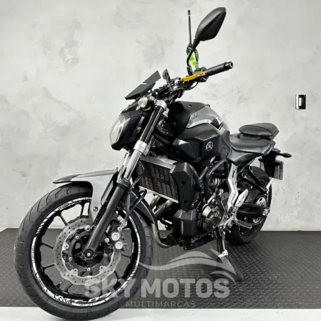 YAMAHA MT-07 700 ABS, Foto 18