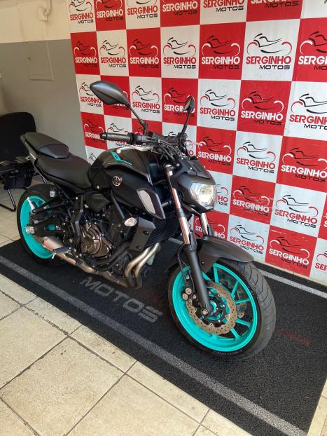 YAMAHA MT-07 700 ABS, Foto 5