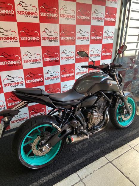YAMAHA MT-07 700 ABS, Foto 6