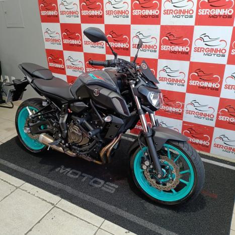 YAMAHA MT-07 700 ABS, Foto 2