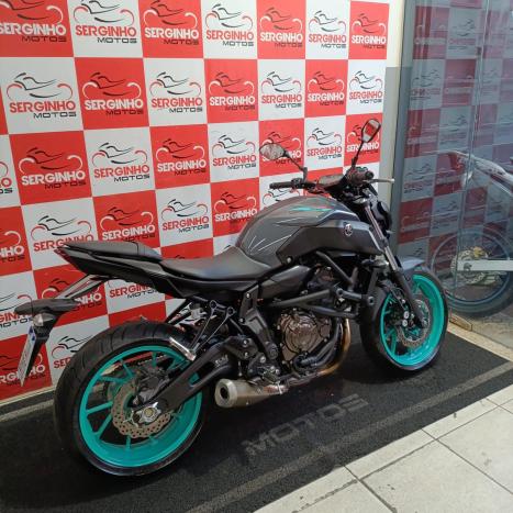 YAMAHA MT-07 700 ABS, Foto 5