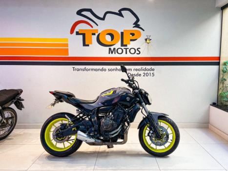 YAMAHA MT-07 700 ABS, Foto 1