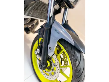 YAMAHA MT-07 700 ABS, Foto 9