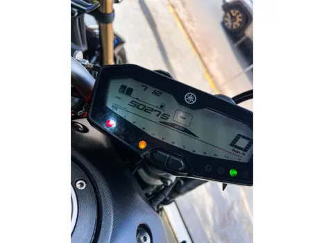 YAMAHA MT-07 700 ABS, Foto 12