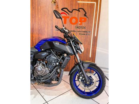YAMAHA MT-07 700 ABS, Foto 2