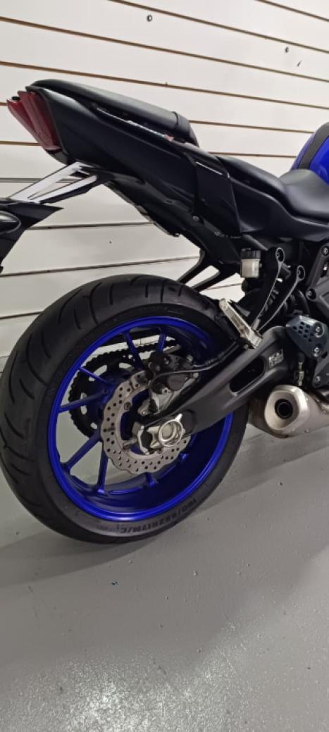 YAMAHA MT-07 700 ABS, Foto 6